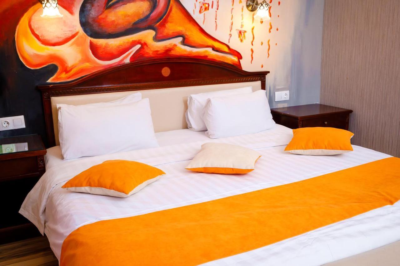 G Empire Hotel Astana Eksteriør billede