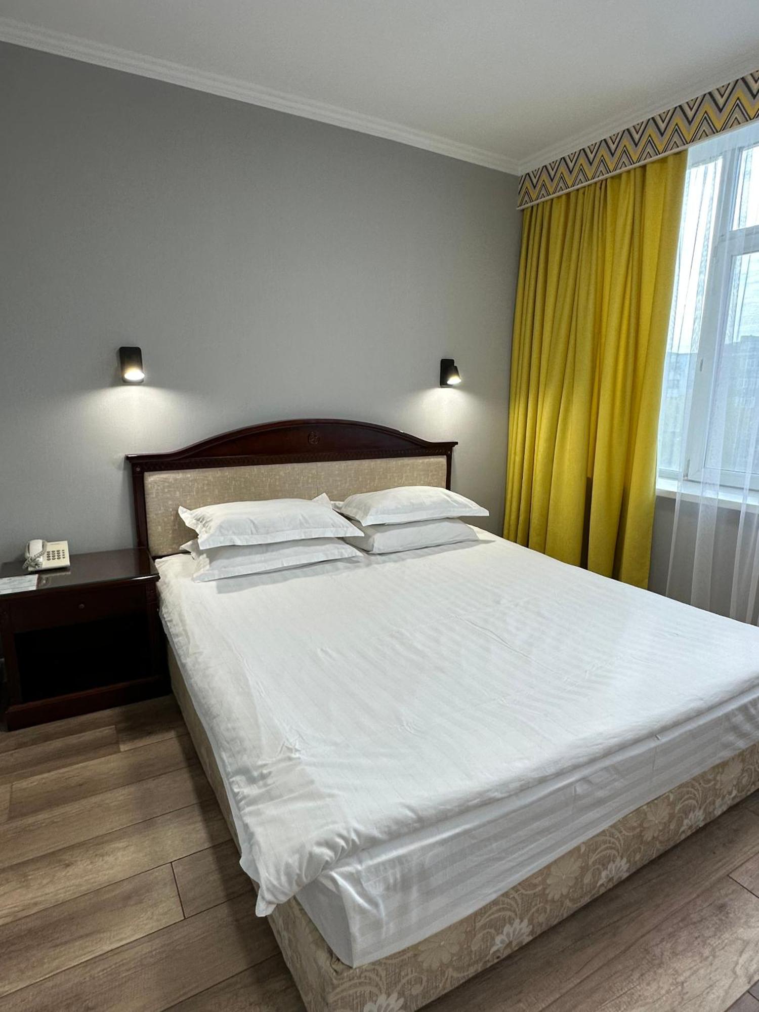 G Empire Hotel Astana Eksteriør billede