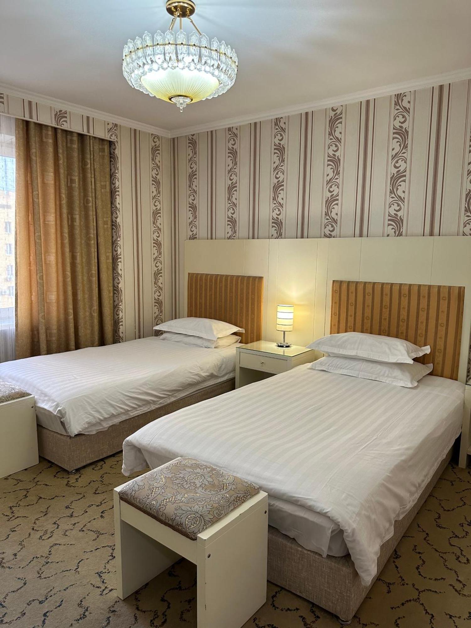 G Empire Hotel Astana Eksteriør billede