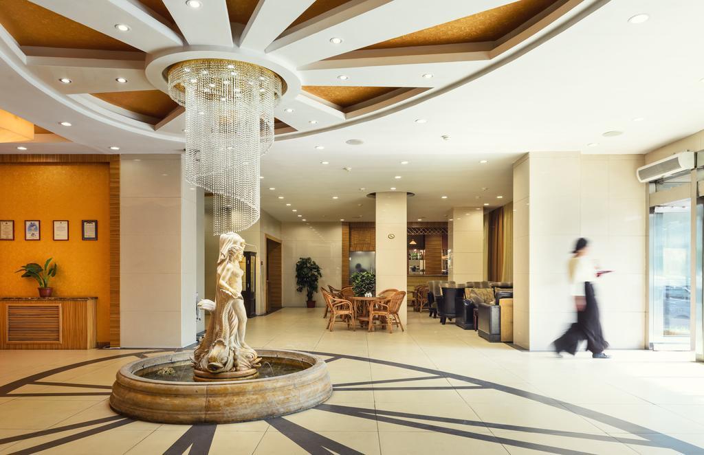 G Empire Hotel Astana Eksteriør billede