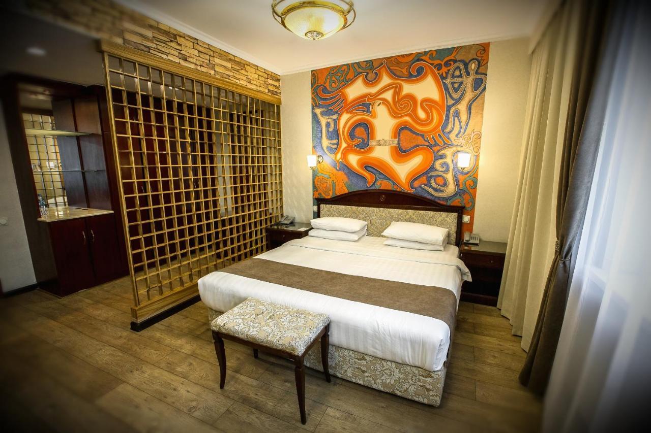 G Empire Hotel Astana Eksteriør billede